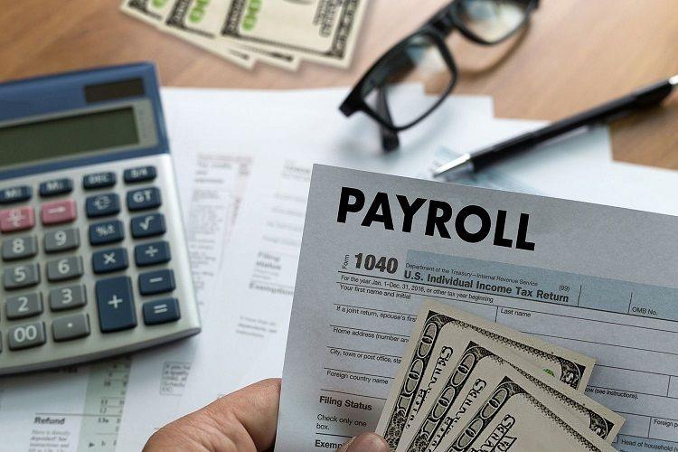 how to avoid payroll issues in business